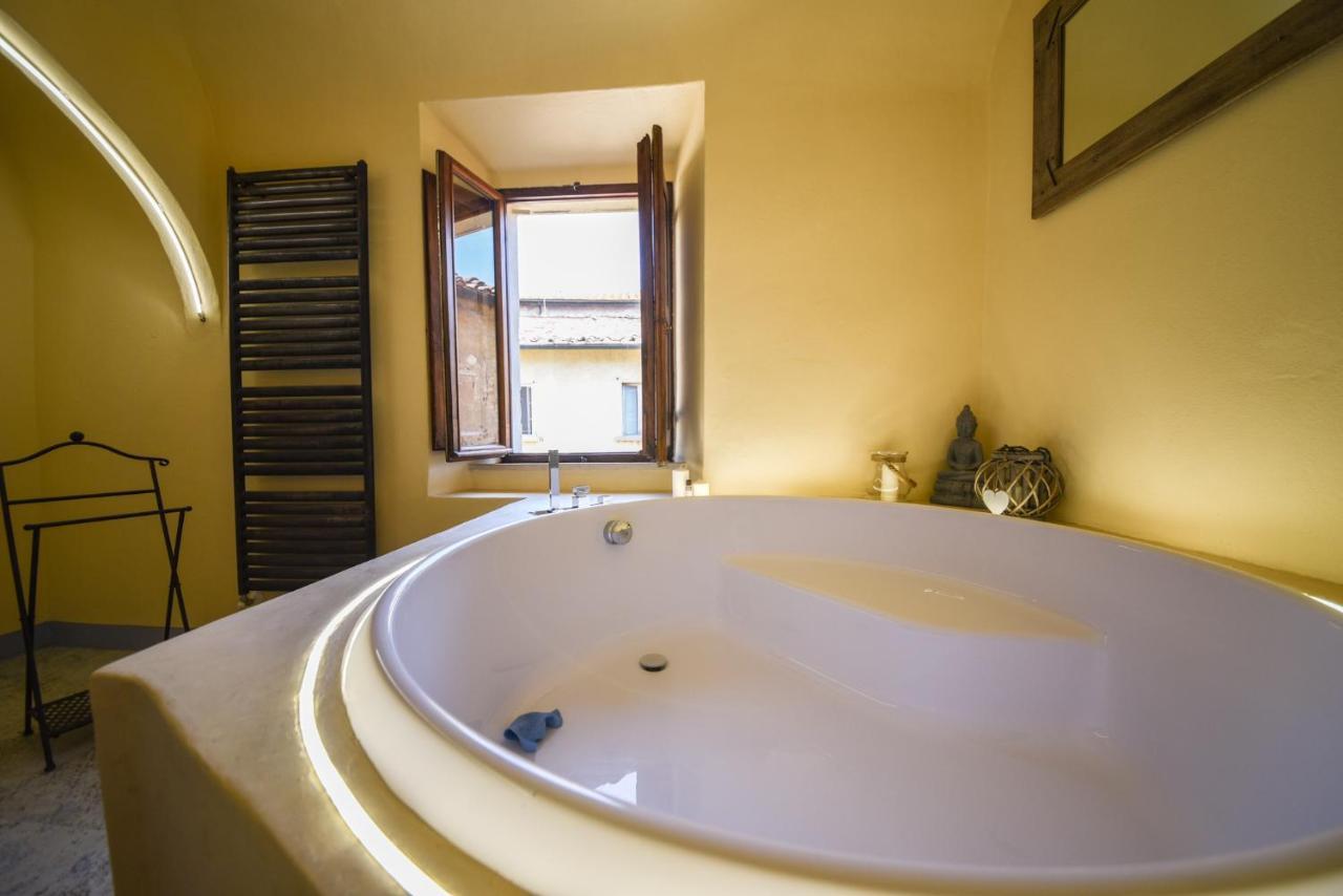 Il Sogno Di Annalisa Suite Volterra Exteriör bild