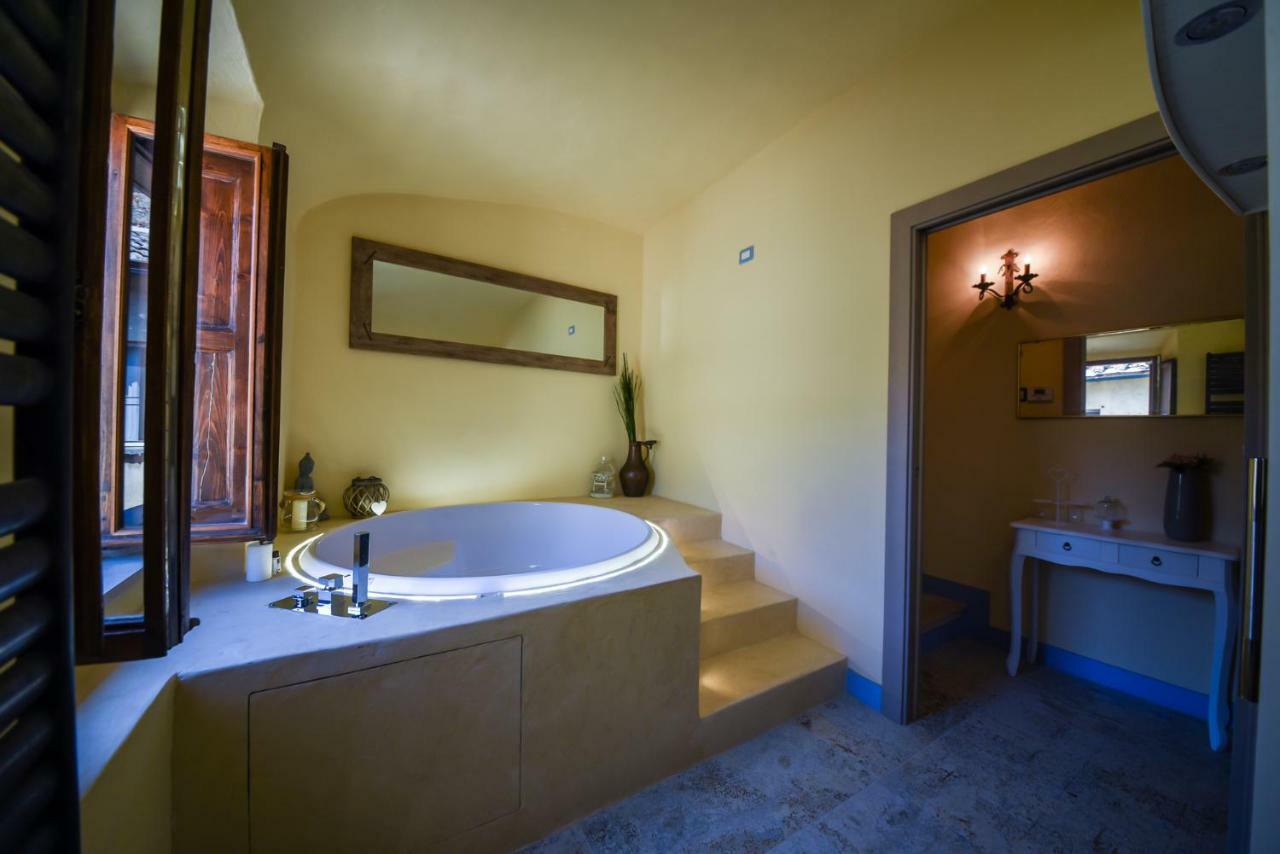 Il Sogno Di Annalisa Suite Volterra Exteriör bild